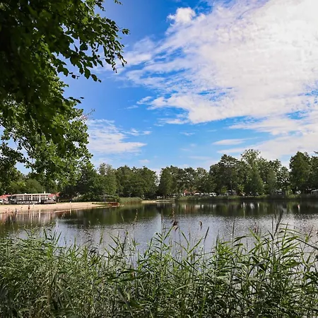 Дом отдыха Sleep Space 1 - Tiny Spot Friesland *