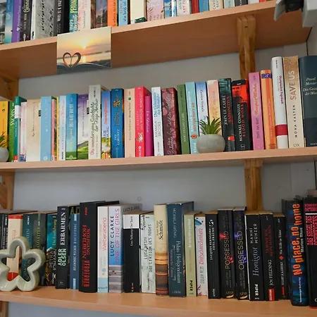 Sleep Space 1 - Tiny Spot Friesland Шортенс