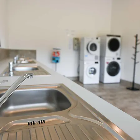 Sleep Space 1 - Tiny Spot Friesland Дом отдыха *